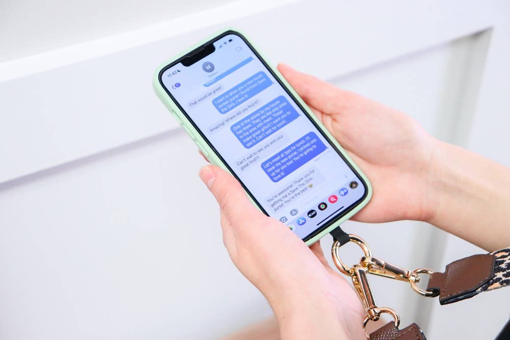 Clip & Go Crossbody Phone Accessory