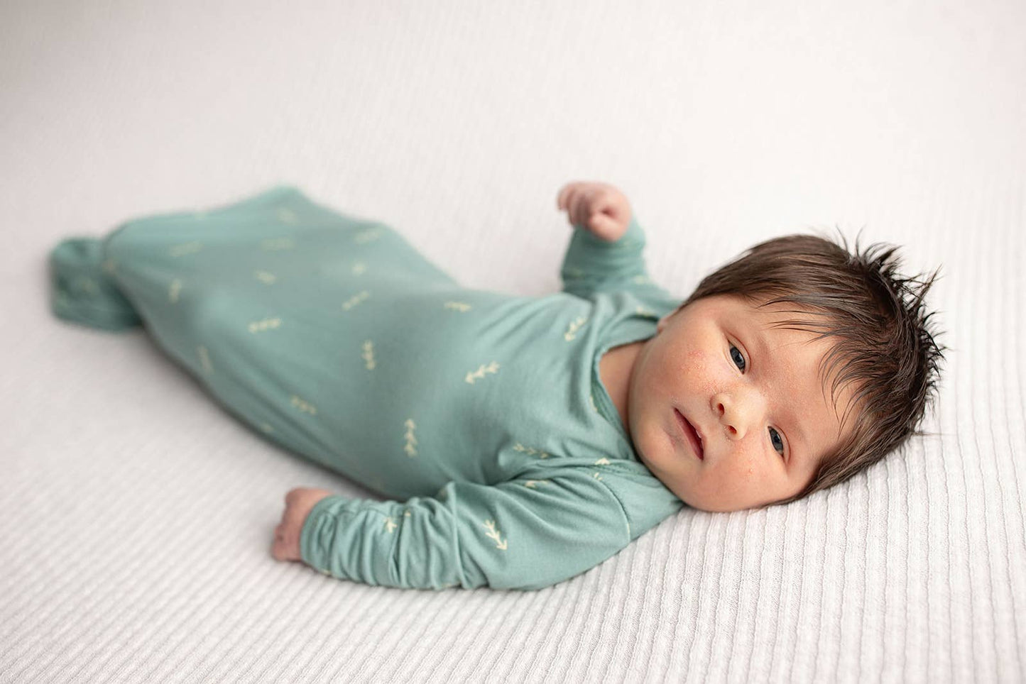 Arrow Print Knotted Newborn Baby Gown Pajamas