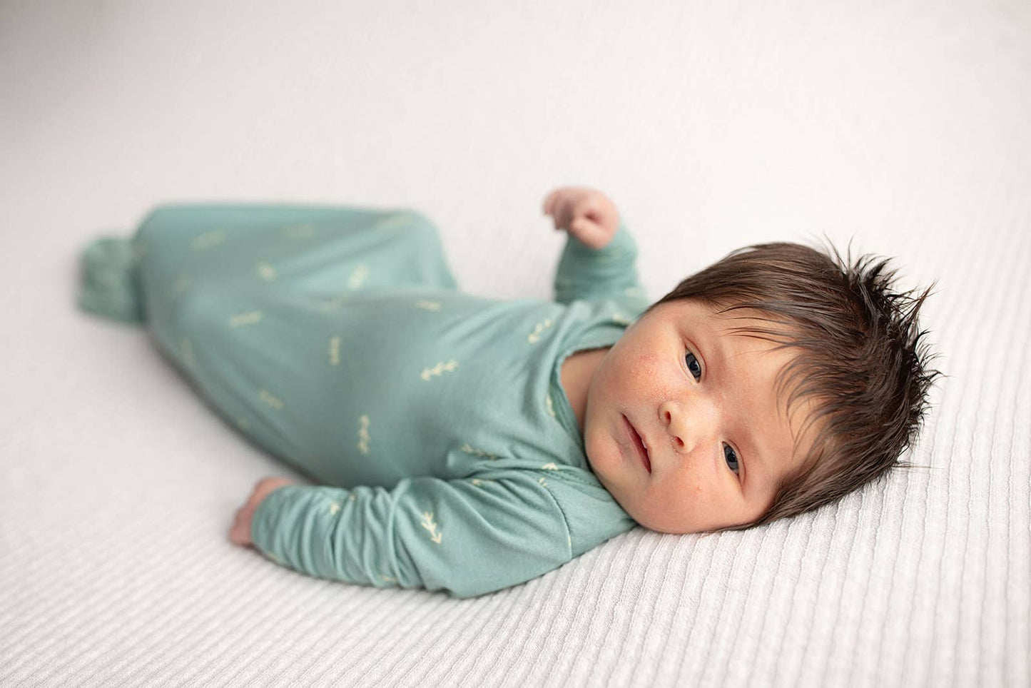 Arrow Print Knotted Newborn Baby Gown Pajamas