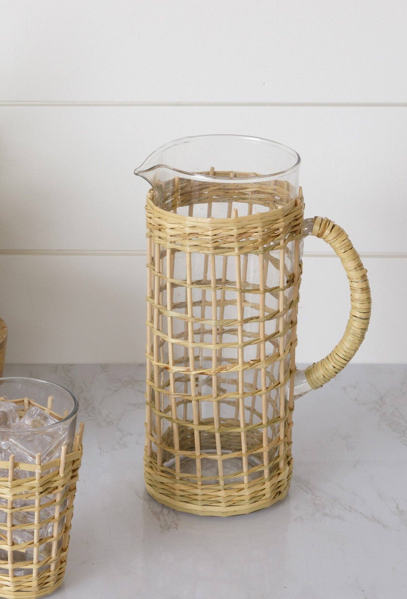 Glass Pitcher With Seagrass Sleeve (PC)