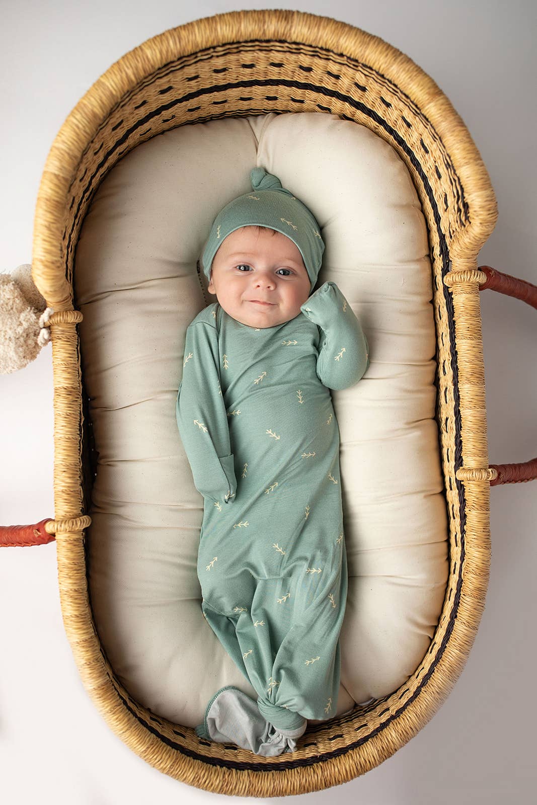 Arrow Print Knotted Newborn Baby Gown Pajamas