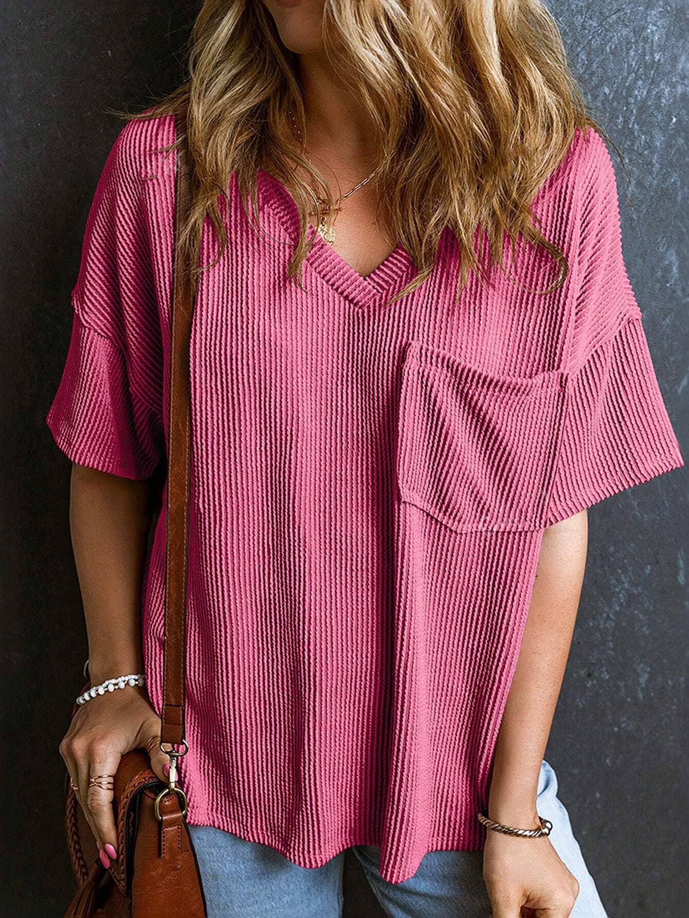 Stylish two-tone twist bullet pocket V-neck top