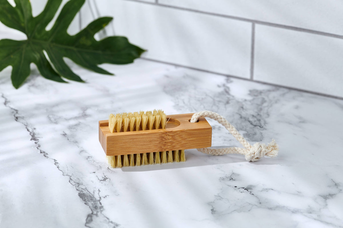 Wood Nail Brush (Plastic Free, Vegan, Unbranded, Unpackaged)